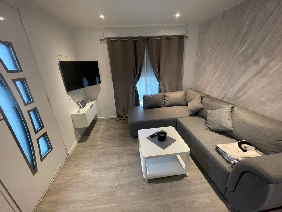 Maisonnette Avec Terrasse Strasbourg Bagian luar foto